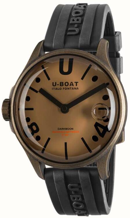 Review Replica U-BOAT Darkmoon 44mm Vintage 9546 watch